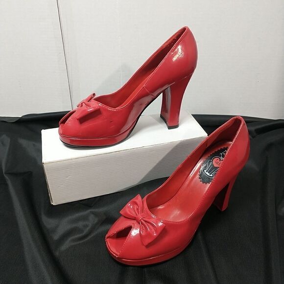 Tuk Red Faux Leather  SZ 11 Woman's Shoes Open Toe Chunky Heel - Picture 1 of 12
